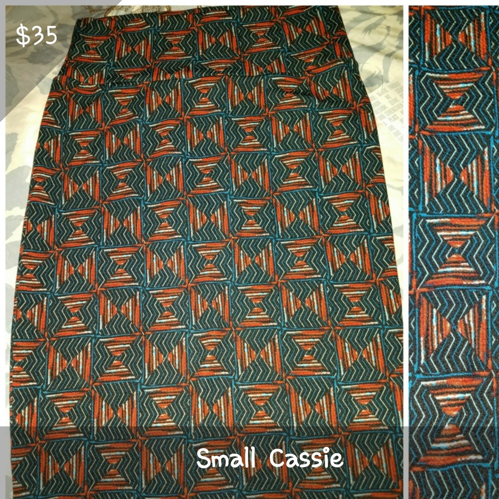 LulaRoe Small Cassie Pencil Skirt Geometric Print